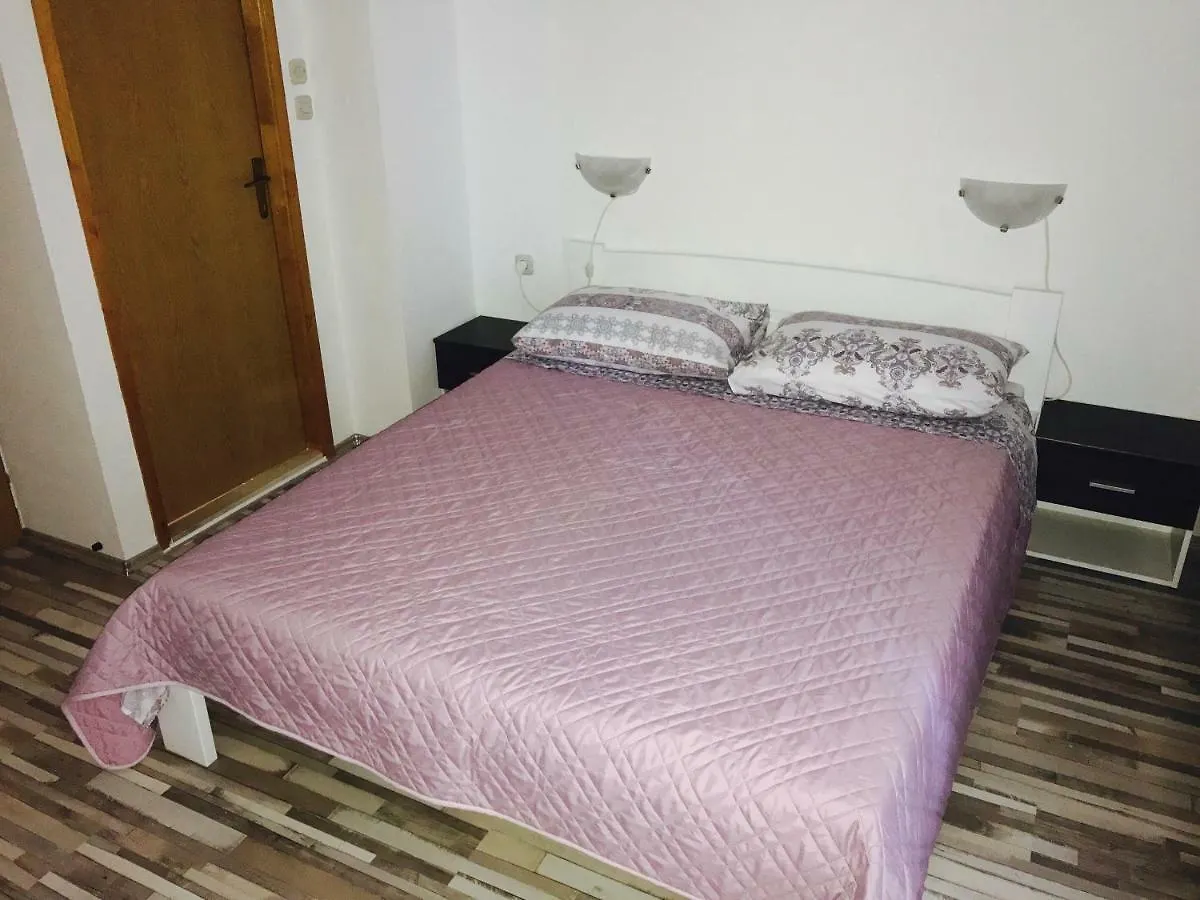 Apartmani Bruna Tkon Apartment