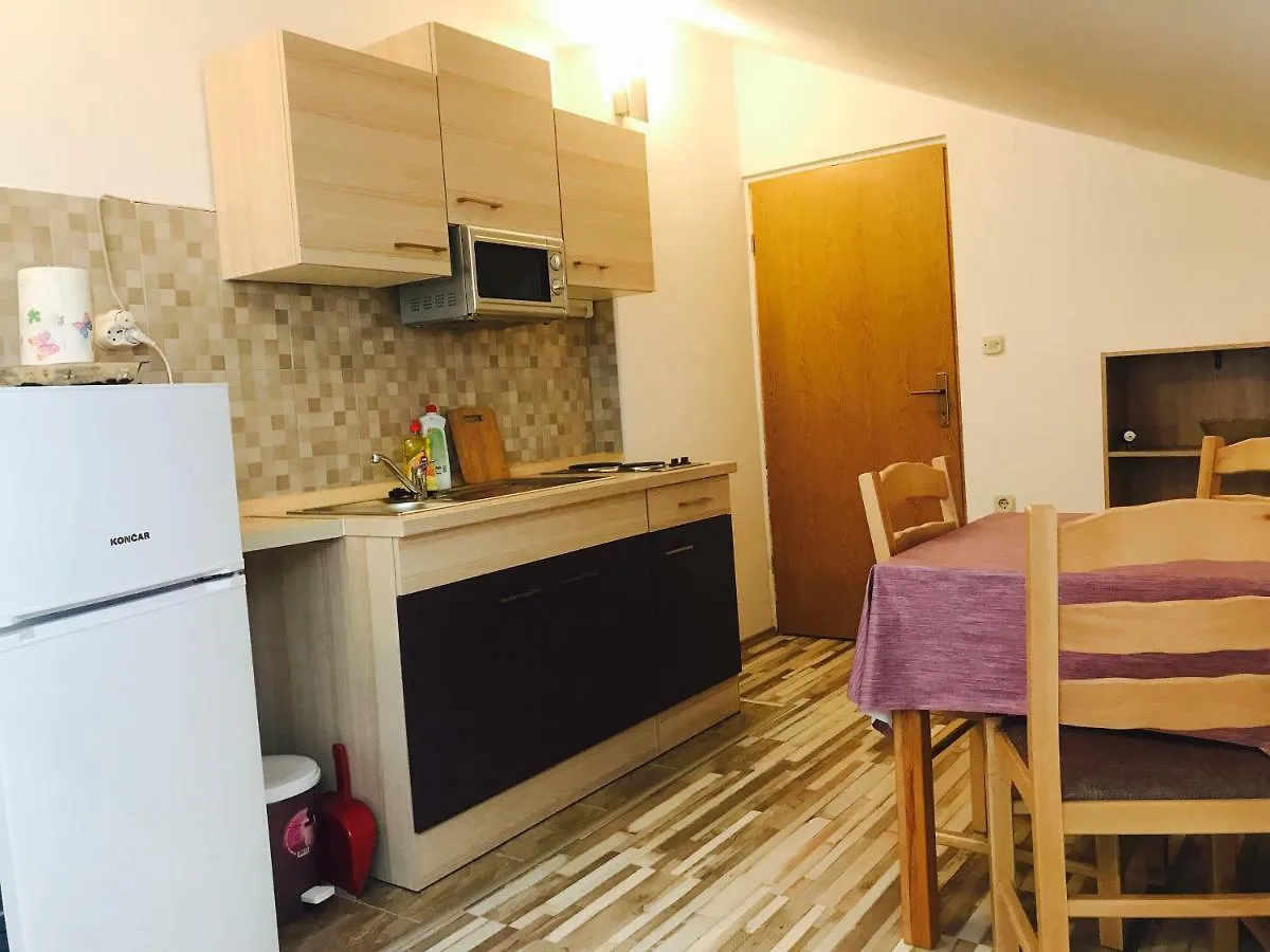 Apartment Apartmani Bruna Tkon Croatia